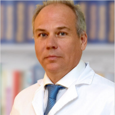 Dr Dejan Stefanović - Oftamolog