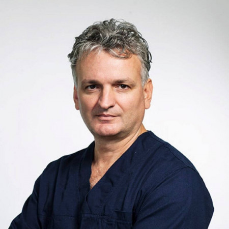 Spec. dr med. Milan Mrdak - Specijalista dečije neurohirurgije