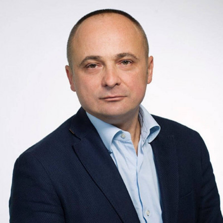 Prof. dr Siniša Dučić - Specijalista dečje ortopedije, hirurg