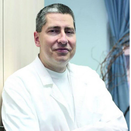 Spec. dr med. Oleg Krneta - Specijalista ortopedije sa traumatologijom - spinalni hirurg