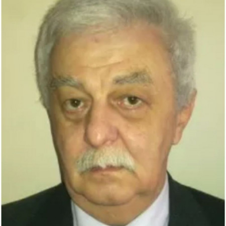 Prim. dr Vladan Petrović - Specijalista ortopedije sa traumatologijom i opšte hirurgije