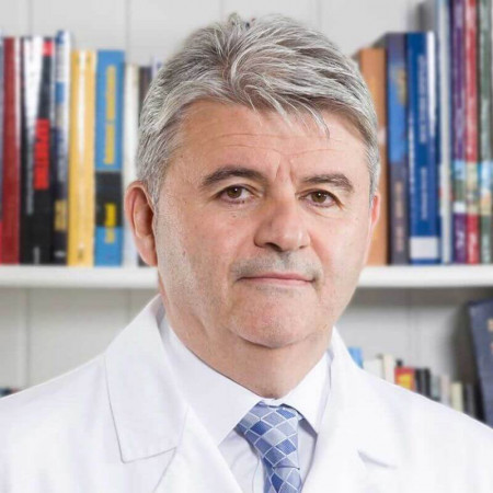 Prof. dr sci. med. Dušan Stefanović - Specijalista interne medicine, reumatolog