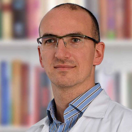 Dr Nikola Stanojević - Urolog - Specijalista urogenitalne rekonstruktivne hirurgije