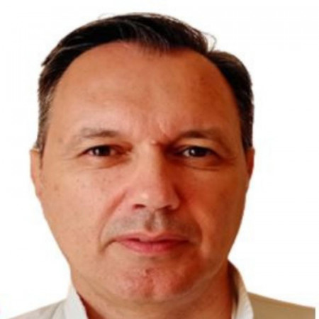 Doc. dr Božidar Odalović - Specijalista opšte hirurgije i subspecijalista endokrine hirurgije