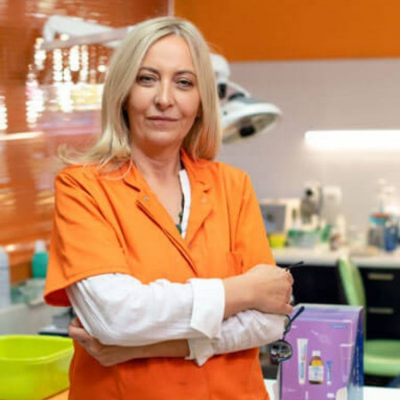Dr Dragana Conić Stojković - Stomatolog, specijalista stomatološke protetike