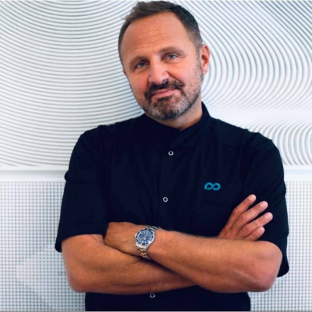 Dr Nick Milojević - Specijalista estetske hirurgije