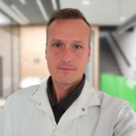 Spec. dr med. Dušan Jovanović - Specialista radiologije