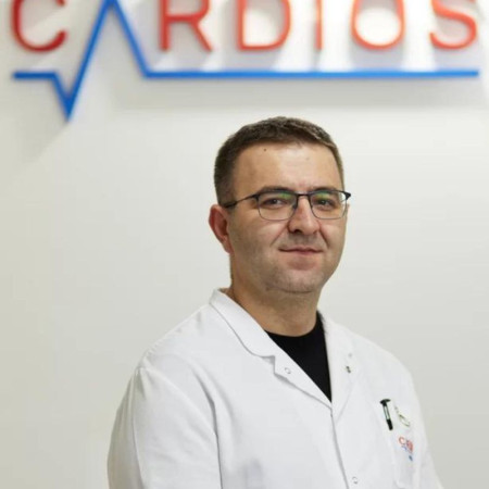 Dr Siniša Rašić - Specijalista interne medicine