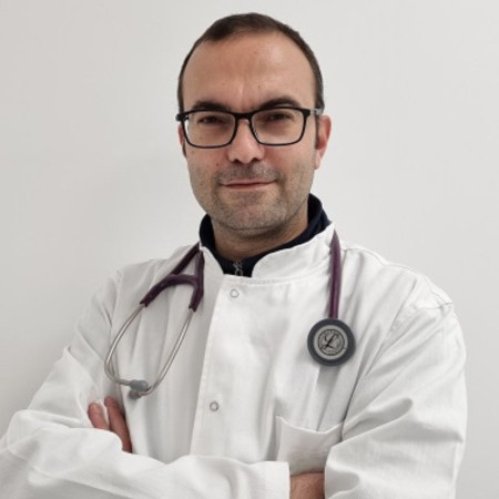 Doc. dr Dušan Popović - Specijalista interne medicine, subspecijalista gastroenterohepatologije