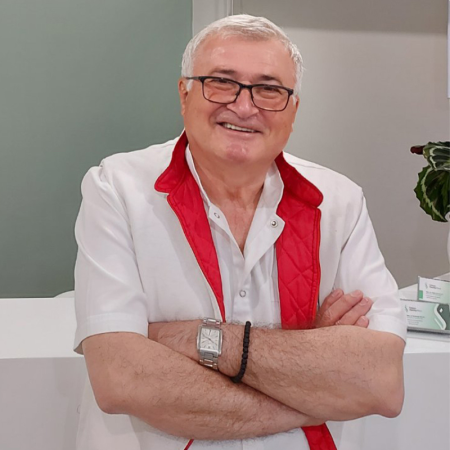 Doc. dr sci med Radivoje Nikolić - Specijalista neurohirurgije