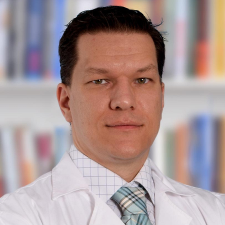 Spec. dr med. Miloš Jevremović - Stomatolog, oralni hirurg