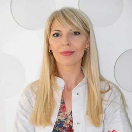 Spec. dr med. Aleksandra Dobrosavljević - Specijalista pedijatrije