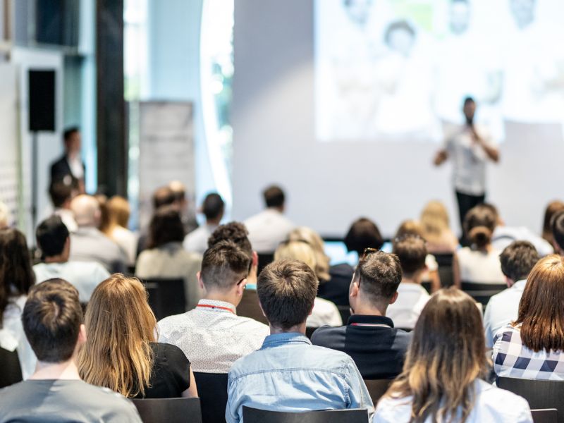 VII konferencija 'Dileme i kontroverze'