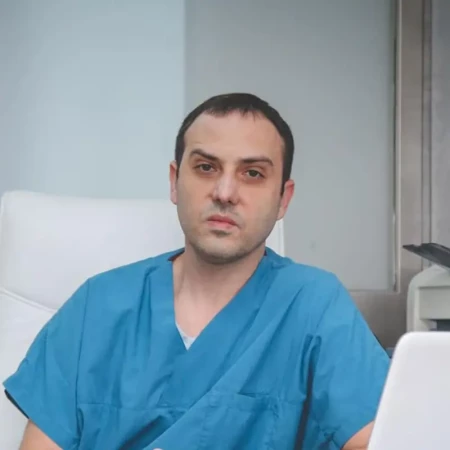 Prim. dr sci. med. Nenad Novaković - Specijalista neurohirurgije
