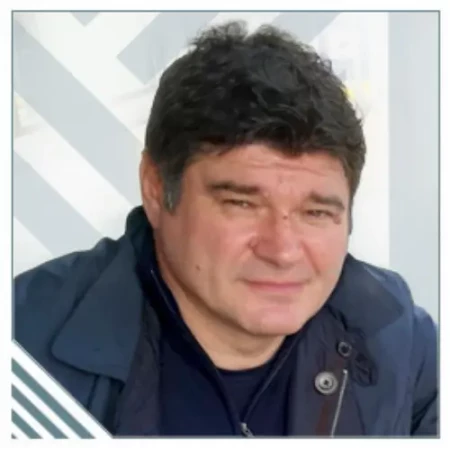 Prim. dr Vladan Vukomanović - Specijalista interne medicine, kardiolog