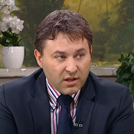 Mr sci. med. dr Dejan Kojić - Specijalista urologije