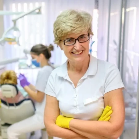 Dr Jasmina Arsić - Doktor stomatologije