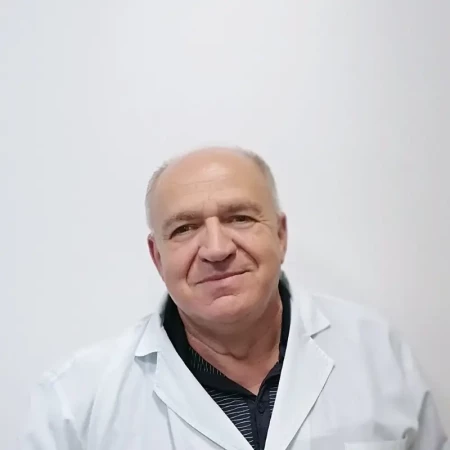Spec. dr med. Čedomir Mitrović - Specijalista reumaotologije