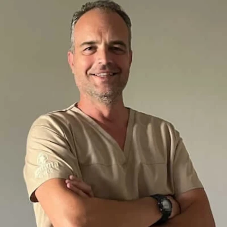 Spec. dr med. Aleksandar Raković - Specijalista ginekologije i akušerstva