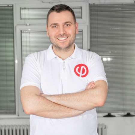 Fizioterapeut Miloš Makarić - Fizioterapeut